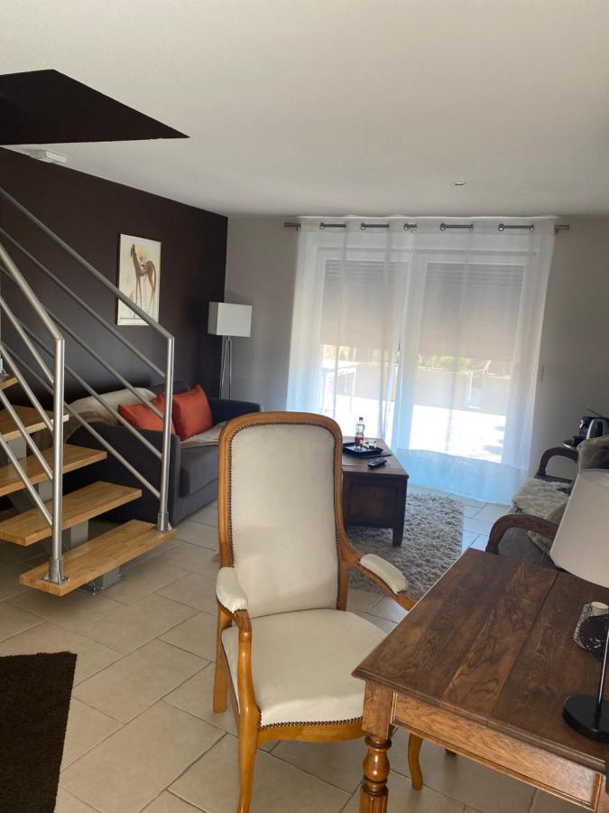 Chambres D'Hotes - L'Ecurie オベルネ エクステリア 写真