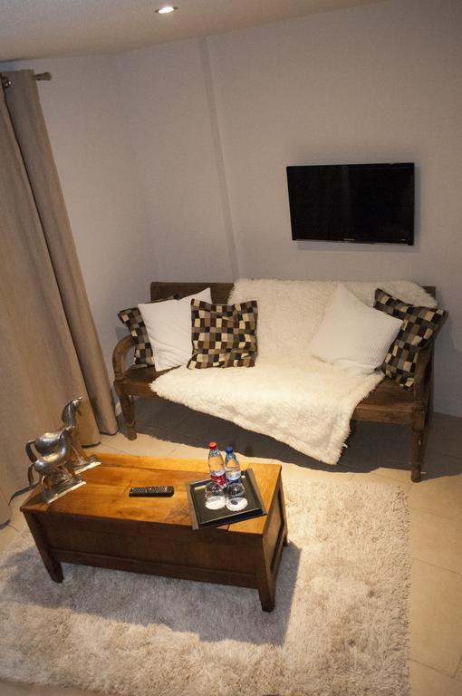 Chambres D'Hotes - L'Ecurie オベルネ エクステリア 写真